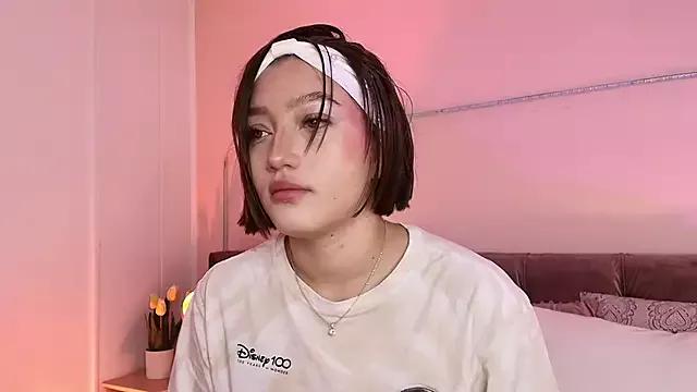 Giaa_Ross on StripChat 