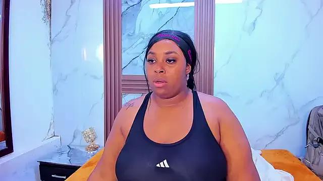 HannyMansonh on StripChat 