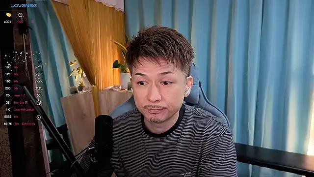 HARU_STRIKE on StripChat