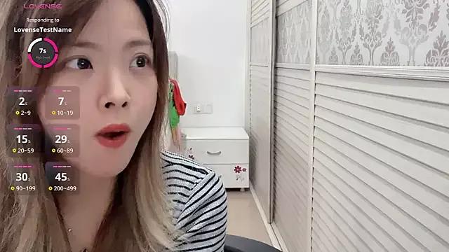 Holiland on StripChat