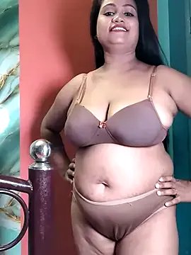 Freechat hornysania123 on StripChat