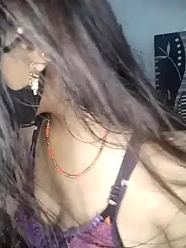 HOT-SUMAN-BABY on StripChat