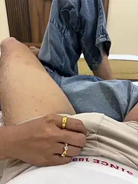 indianshycouple