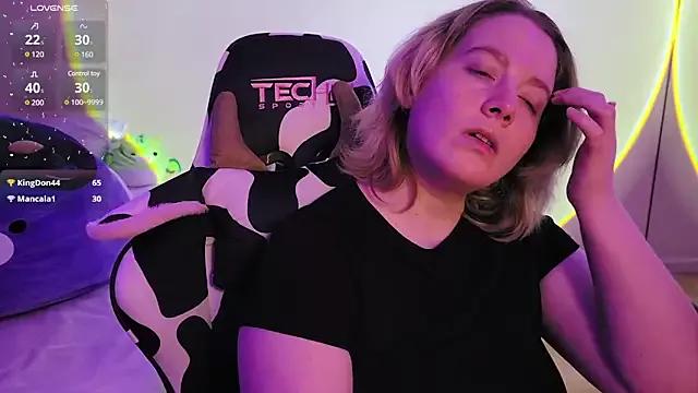 Freechat InternetFairy_XO on StripChat