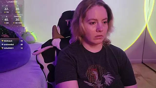 Freechat InternetFairy_XO on StripChat