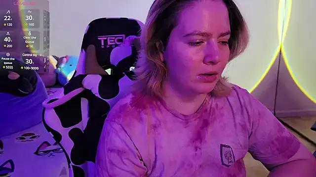 Freechat InternetFairy_XO on StripChat