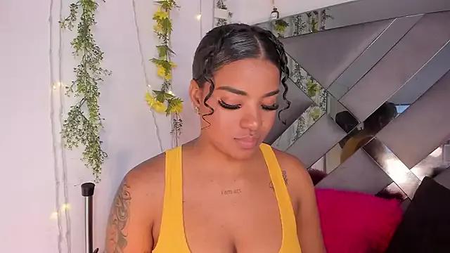 Iris_hott1 on StripChat 