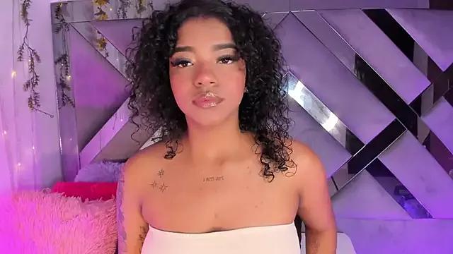 Iris_hott1 on StripChat 