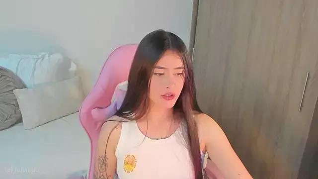 iriswest_ on StripChat 