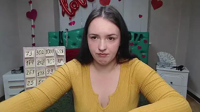 IsabelBlackberry on StripChat 