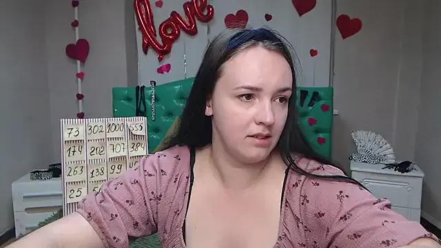IsabelBlackberry on StripChat 