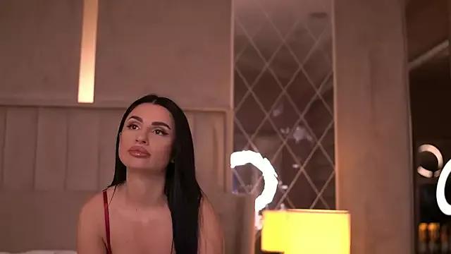 IsabelleHunt on StripChat 
