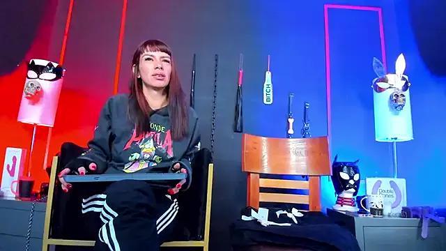 Freechat IvanaFetish on StripChat