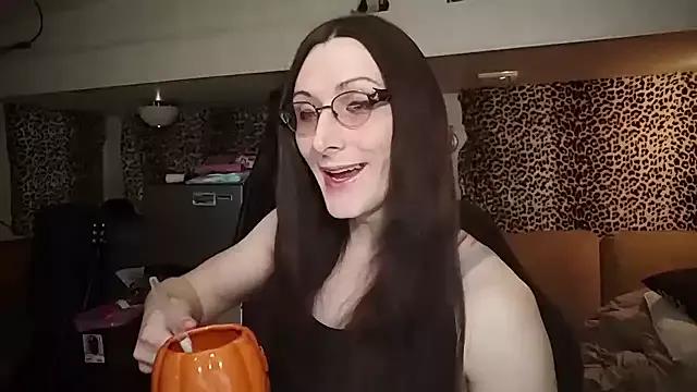 Ivyrose4999 on StripChat