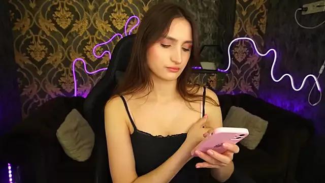 JanieFoxy on StripChat 