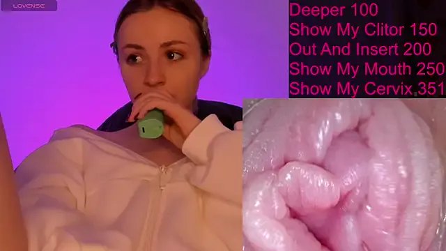 jannemary on StripChat 