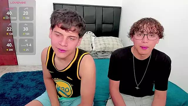 javieryalejandro on StripChat