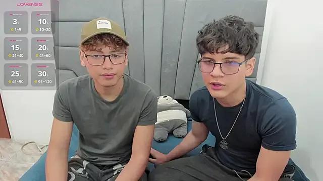 javieryalejandro on StripChat