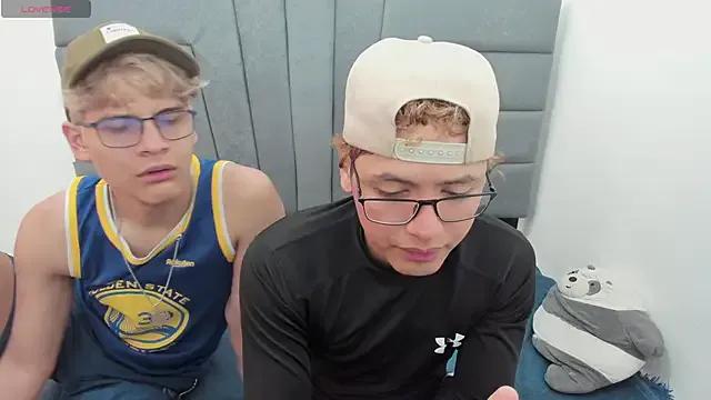 javieryalejandro on StripChat