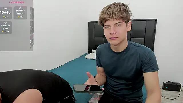 javieryalejandro on StripChat