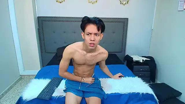 JoseLucian on StripChat 