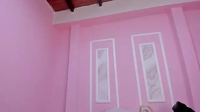 Juliette__3 on StripChat 