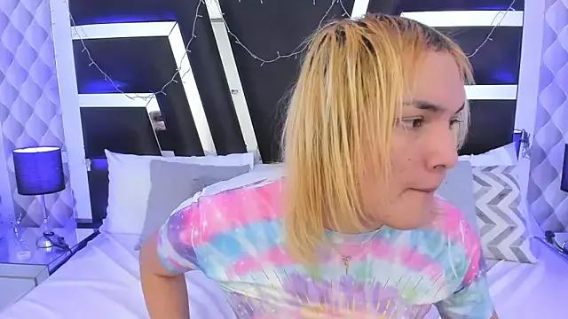 katya_kozlov on StripChat