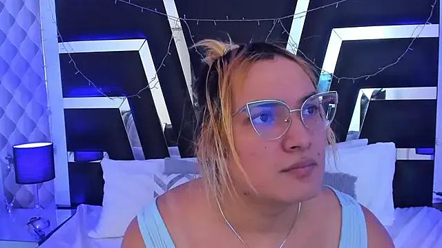 katya_kozlov on StripChat