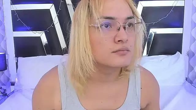 katya_kozlov on StripChat