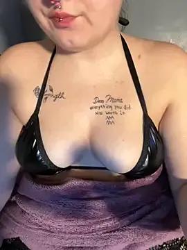 Freechat Kayliee420 on StripChat