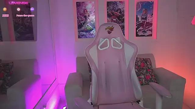 KayraOwen on StripChat