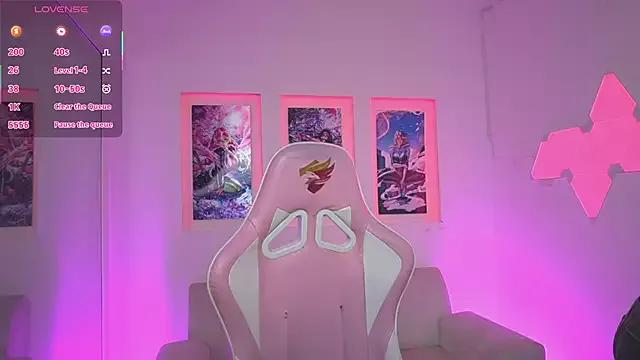 KayraOwen on StripChat