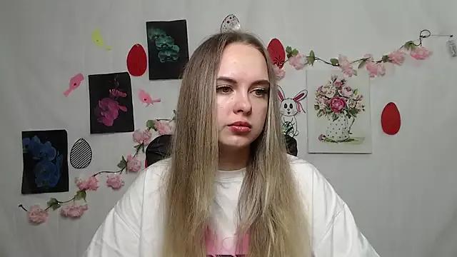 KhaleesiMoon on StripChat 