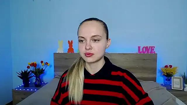 KhaleesiMoon on StripChat 