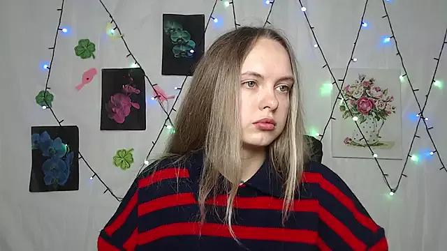 KhaleesiMoon on StripChat 