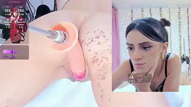 Kitty__Rose__ on StripChat 