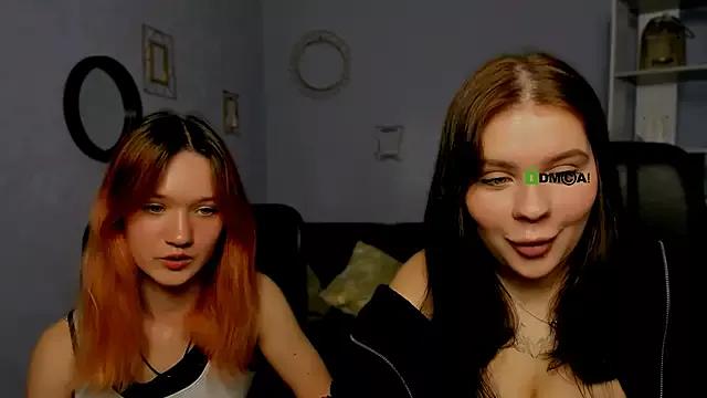 kitty_kris on StripChat 