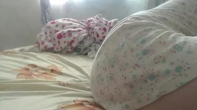 Kittywhiteass on StripChat 