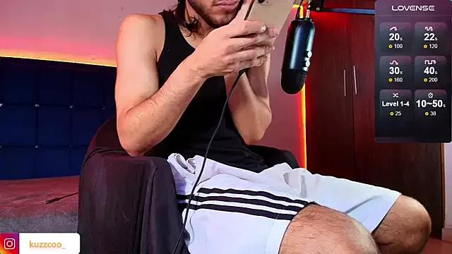 kuzzcoo on StripChat 