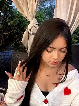 Freechat KyliePinkk_ on StripChat