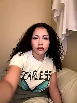 Freechat ladylavish on StripChat