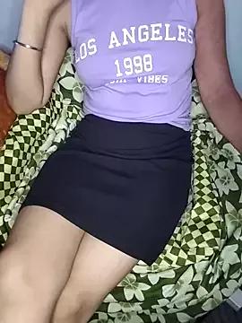 Laila_Pahadi on StripChat