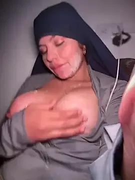 Freechat lalilamassu1 on StripChat