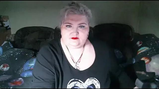 Lana555 on StripChat 