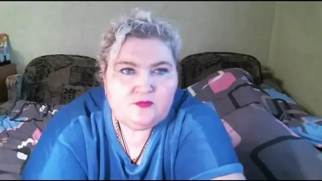 Lana555 on StripChat 