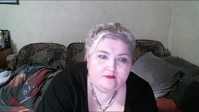 Lana555 on StripChat 
