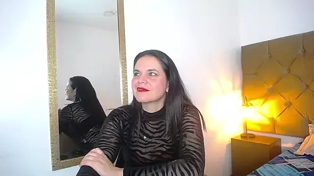 Offline laura_hotties on StripChat