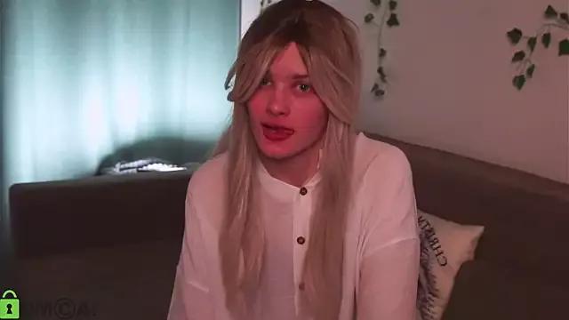 LauraGomezt on StripChat 