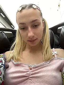 Freechat Lia__Love on StripChat