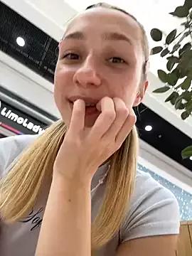 Freechat Lia__Love on StripChat